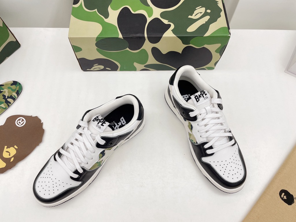 B*APE SNEAKERS